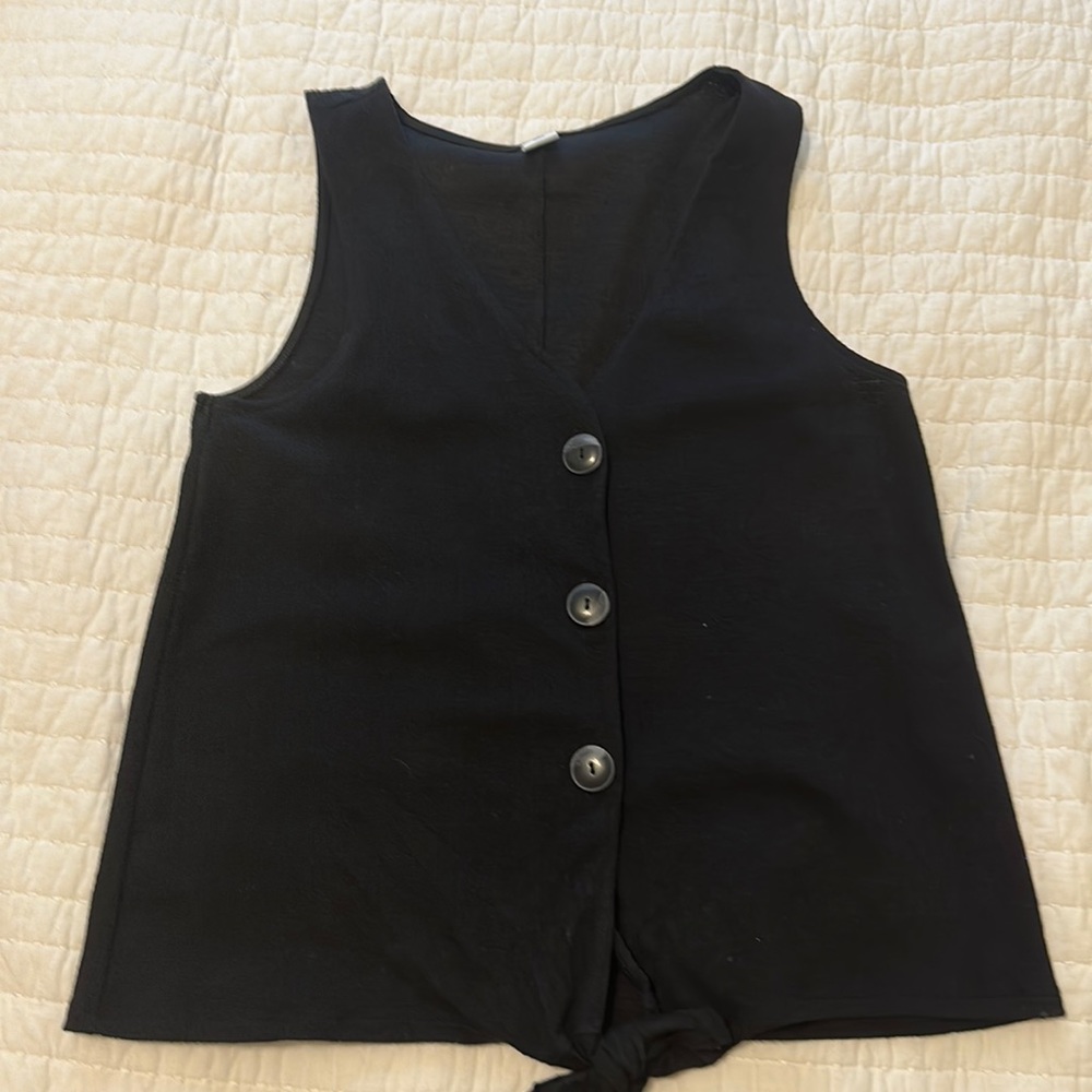 Old Navy Black tie shirt